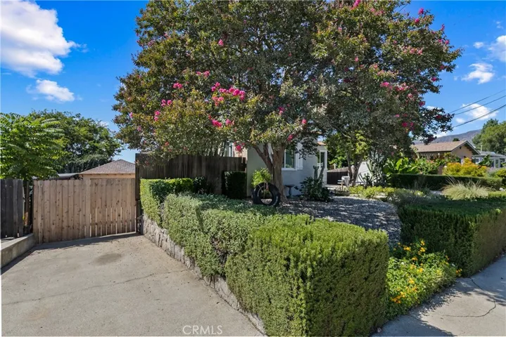10409 Mountair Avenue, Tujunga, California 91042