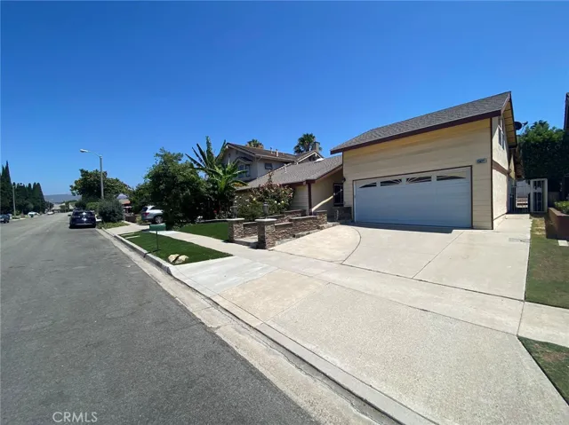 13822 Solitaire Way, Irvine, California 92620