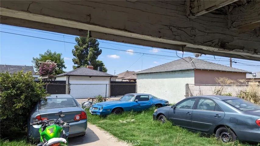 13335 Avalon Boulevard, Los Angeles, California 90061