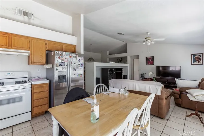 37851 Hollister Drive, Palm Desert, California 92211