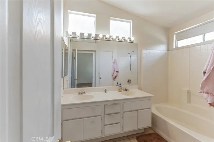 37851 Hollister Drive, Palm Desert, California 92211