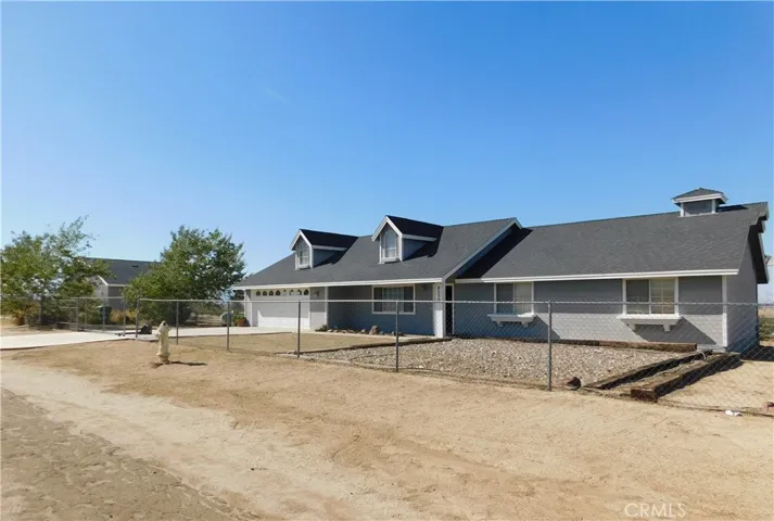 9533 Vista Road, California City, California 93505