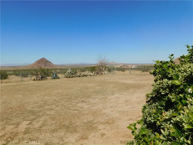 9533 Vista Road, California City, California 93505