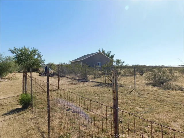 9533 Vista Road, California City, California 93505