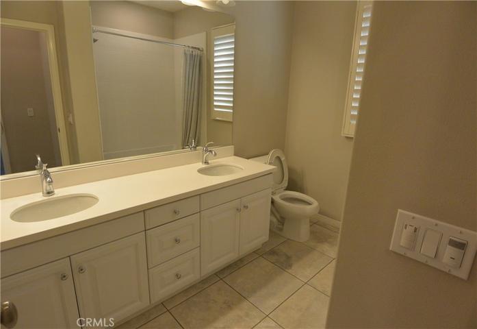 100 Bianco, Irvine, California 92618