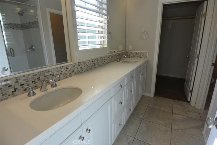 100 Bianco, Irvine, California 92618