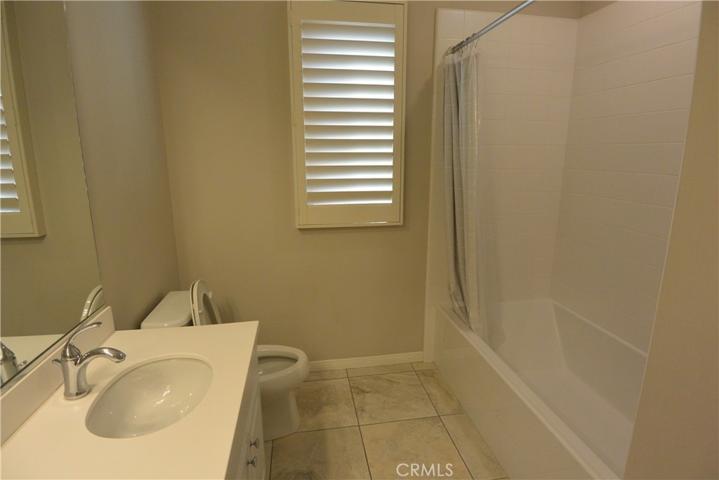 100 Bianco, Irvine, California 92618
