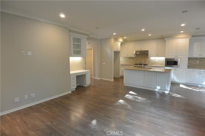 100 Bianco, Irvine, California 92618