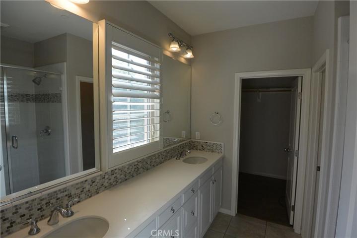 100 Bianco, Irvine, California 92618