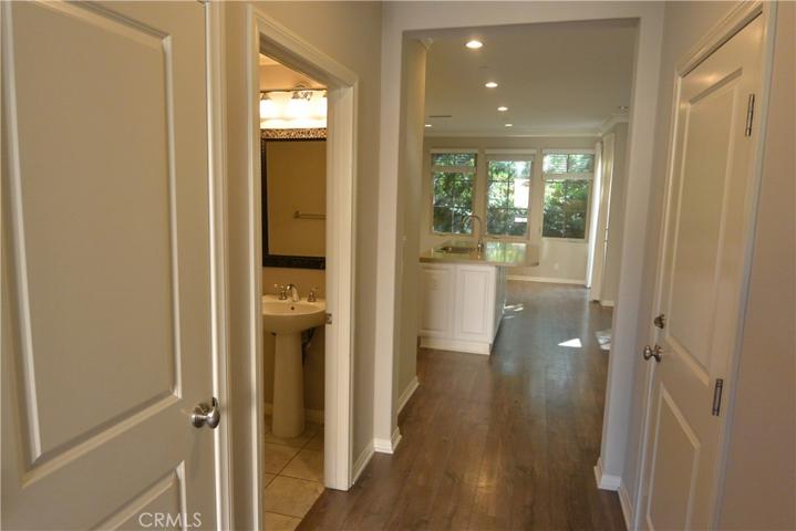 100 Bianco, Irvine, California 92618