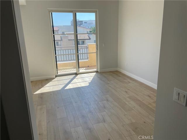 361 Myrtle Street Unit 102, Glendale, California 91203