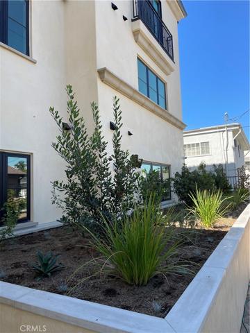 361 Myrtle Street Unit 102, Glendale, California 91203