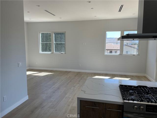 361 Myrtle Street Unit 204, Glendale, California 91203