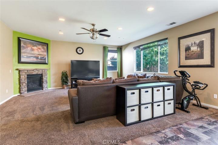15340 Sugar Cane Lane, Fontana, California 92336