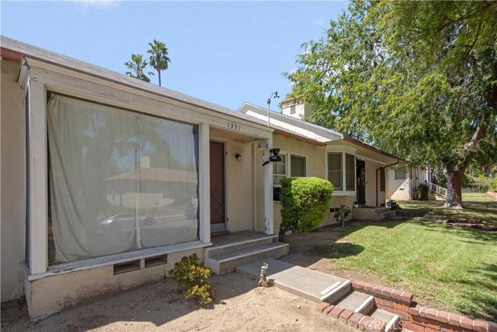 1253 E Washington Boulevard, Pasadena, California 91104