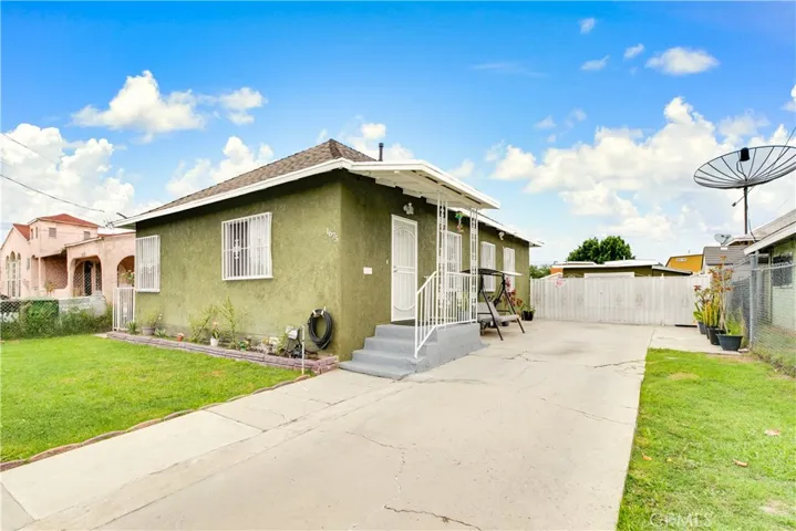 1675 E 113th Street, Los Angeles, California 90059
