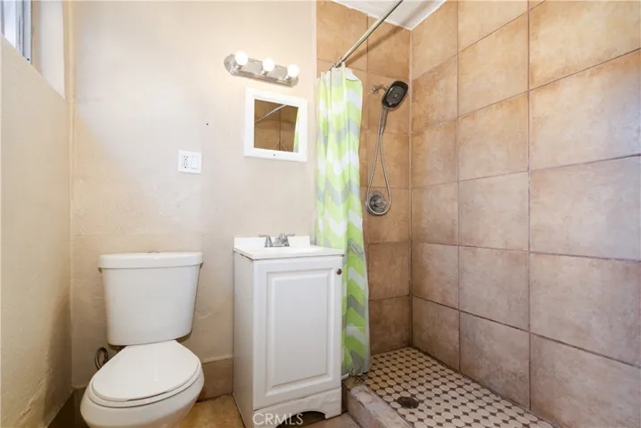 1675 E 113th Street, Los Angeles, California 90059