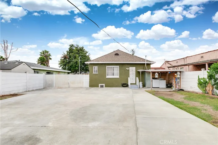 1675 E 113th Street, Los Angeles, California 90059