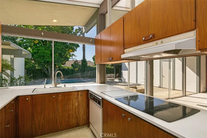 2326 N Lowell Lane, Santa Ana, California 92706