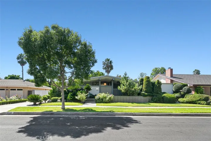 2326 N Lowell Lane, Santa Ana, California 92706