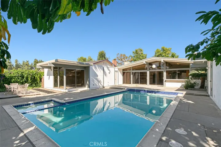 2326 N Lowell Lane, Santa Ana, California 92706