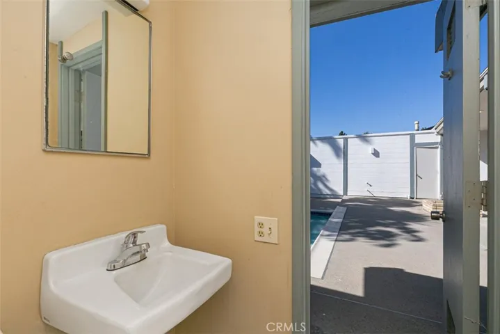 2326 N Lowell Lane, Santa Ana, California 92706