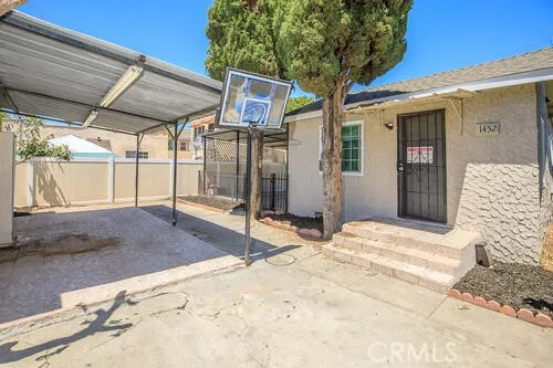 1450 Peterson Avenue, Long Beach, California 90813