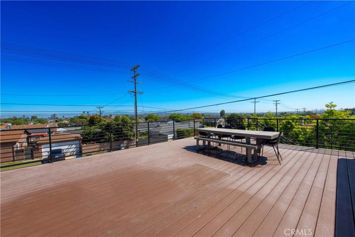 7900 Naylor Avenue, Los Angeles, California 90045
