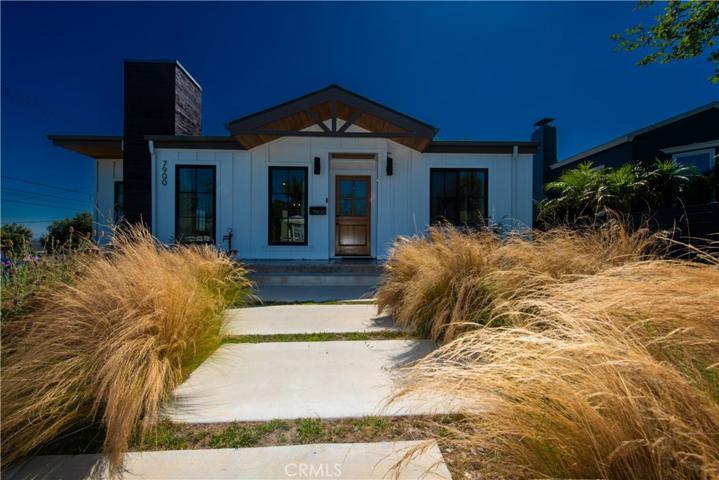 7900 Naylor Avenue, Los Angeles, California 90045