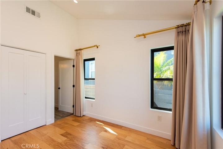 7900 Naylor Avenue, Los Angeles, California 90045