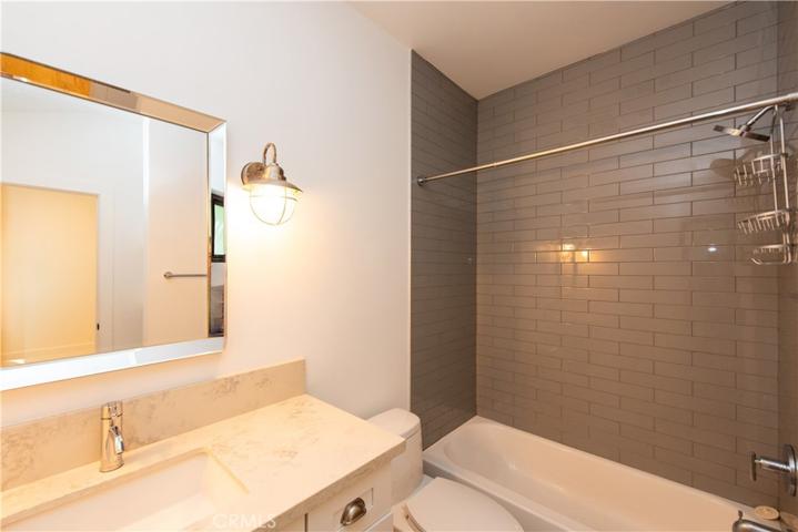 7900 Naylor Avenue, Los Angeles, California 90045