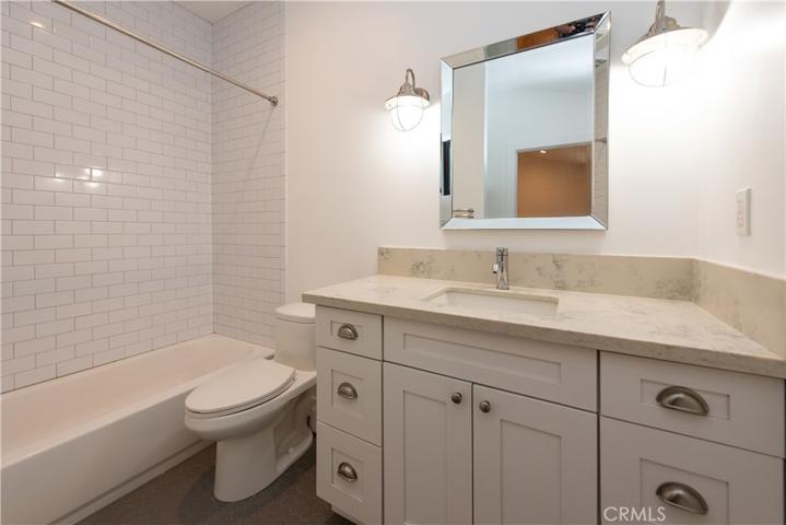 7900 Naylor Avenue, Los Angeles, California 90045