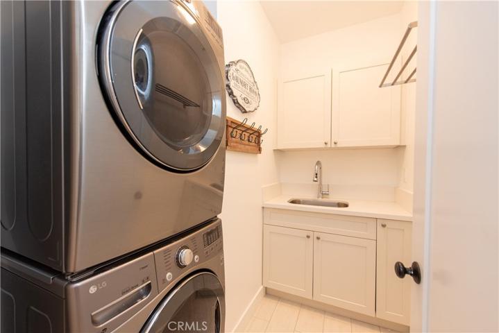 7900 Naylor Avenue, Los Angeles, California 90045