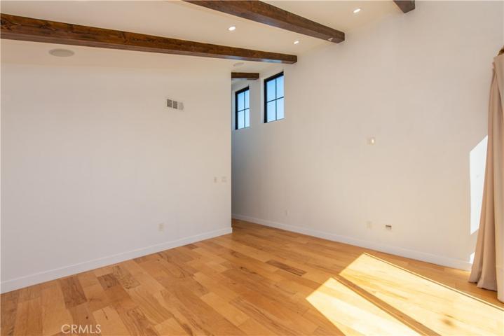 7900 Naylor Avenue, Los Angeles, California 90045