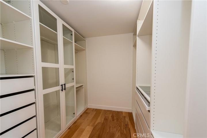 7900 Naylor Avenue, Los Angeles, California 90045