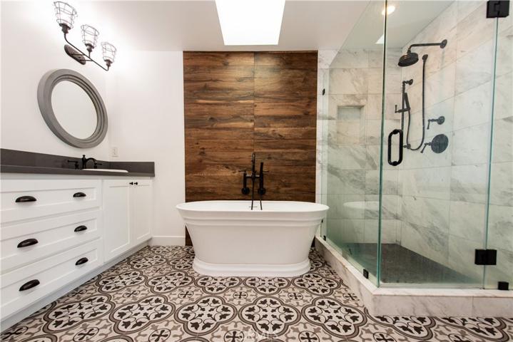 7900 Naylor Avenue, Los Angeles, California 90045
