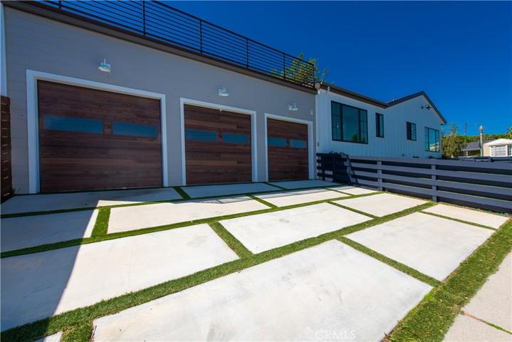 7900 Naylor Avenue, Los Angeles, California 90045
