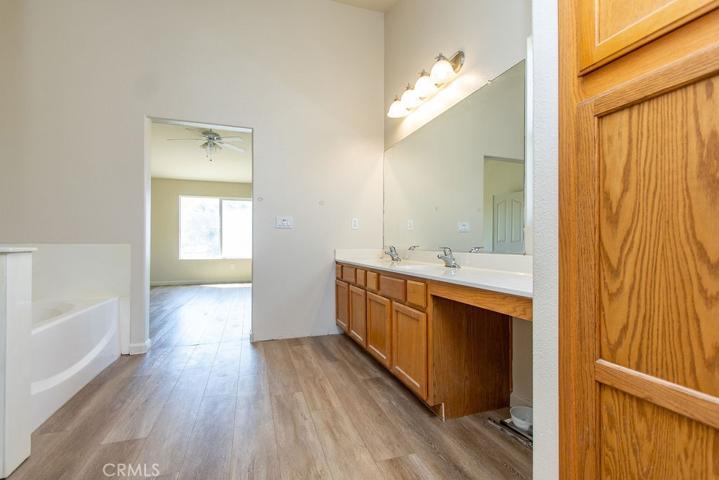 360 Jasmine Lane, Livingston, California 95334