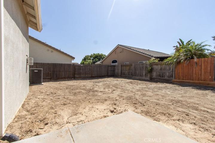 360 Jasmine Lane, Livingston, California 95334