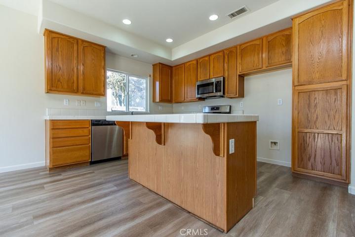 360 Jasmine Lane, Livingston, California 95334