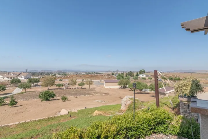 32620 Ashford Lane, Winchester, California 92596