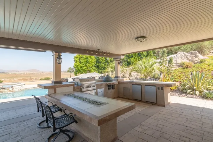 32620 Ashford Lane, Winchester, California 92596