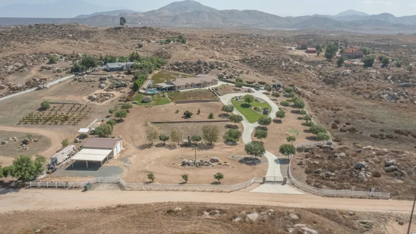 32620 Ashford Lane, Winchester, California 92596