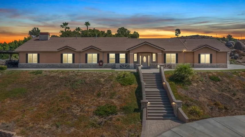 32620 Ashford Lane, Winchester, California 92596