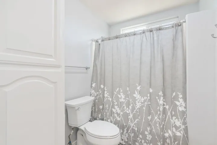 32620 Ashford Lane, Winchester, California 92596