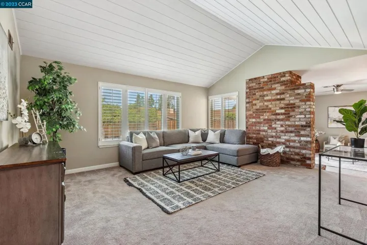 1843 Madison Ct, Concord, California 94521-1322
