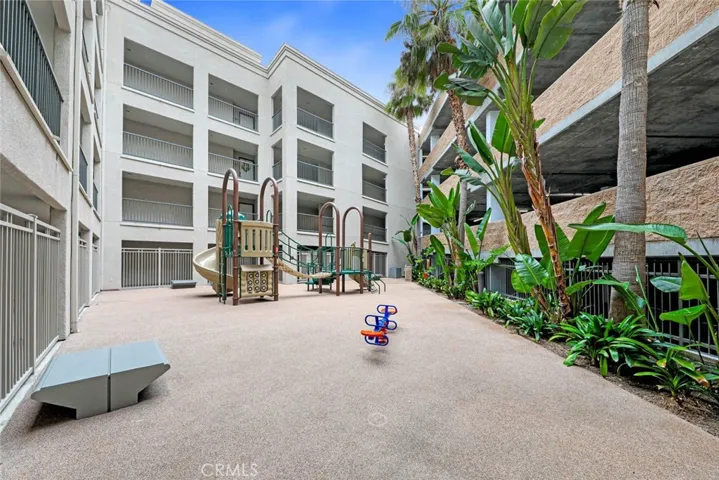 1432 Scholarship, Irvine, California 92612