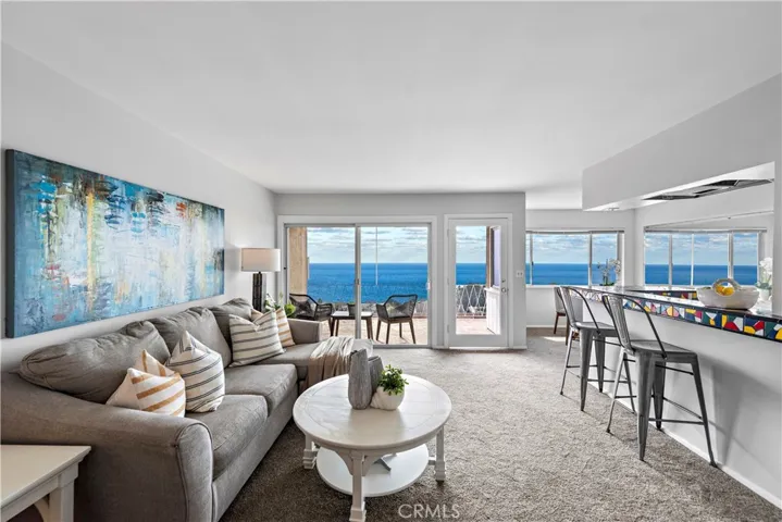 21722 Ocean Vista Drive Unit F, Laguna Beach, California 92651