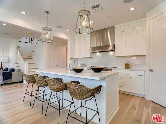11951 Mcdonald Street, Culver City, California 90230