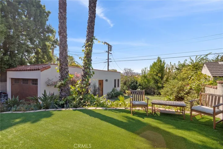 2028 Rangeview Drive, Glendale, California 91201